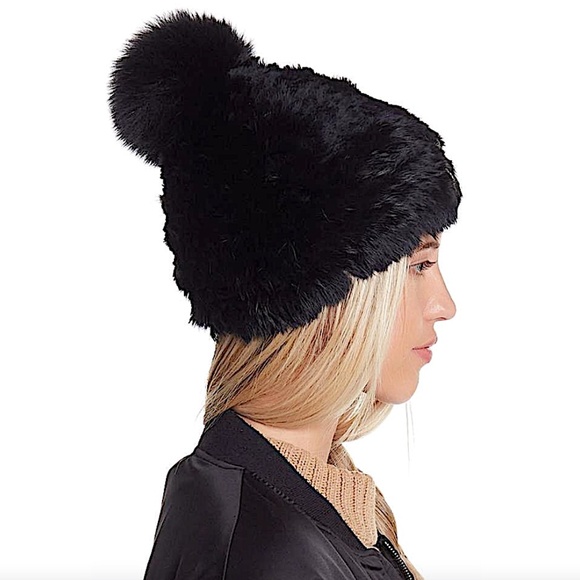 KARIN CHARLES Rabbit Fur Pom-Pom Beanie